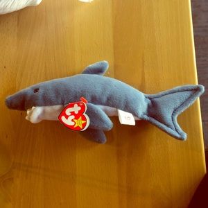 Crunch shark beanie baby