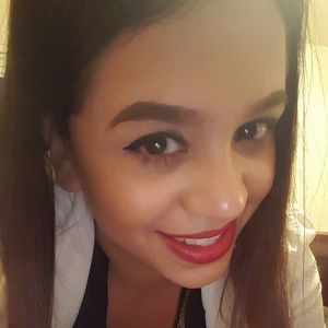 Meet your Posher, Vanessa