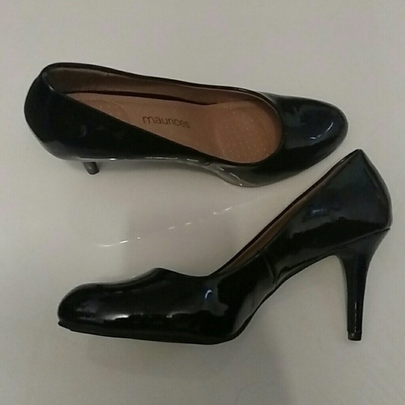 Heels - Picture 2 of 2