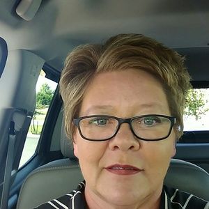 Meet your Posher, Angie