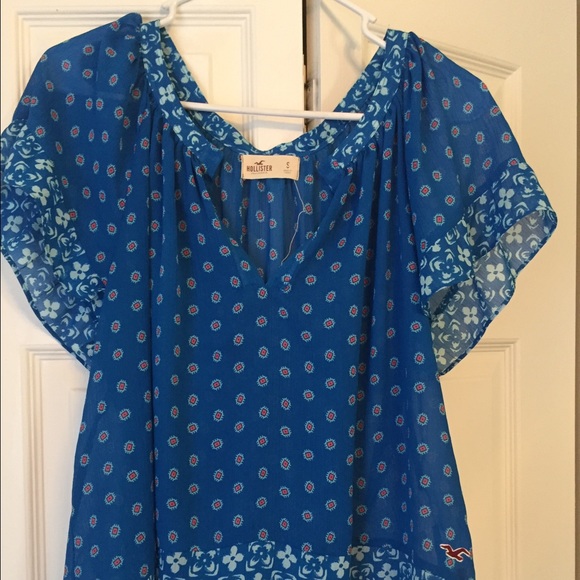 Hollister high low top