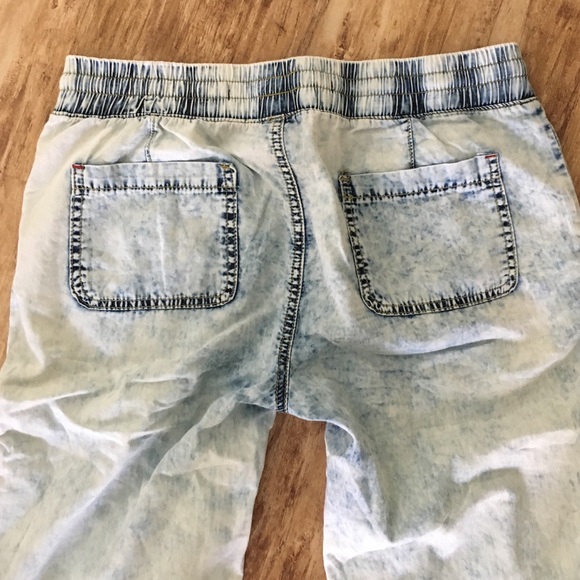 Jeans - Picture 3 of 3