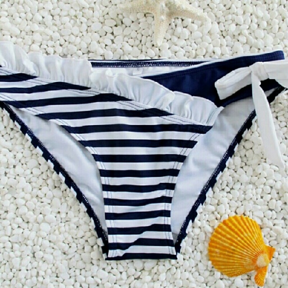 Nylon Bathing Suit Blue And White Striped Tatt Dec - Picture 2 of 6