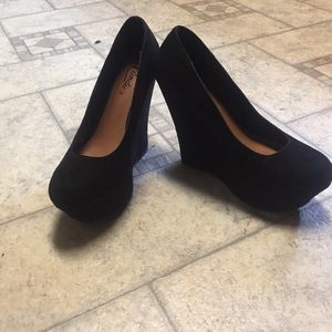 CANDIES Wedge / Platform Black Shoes size 8