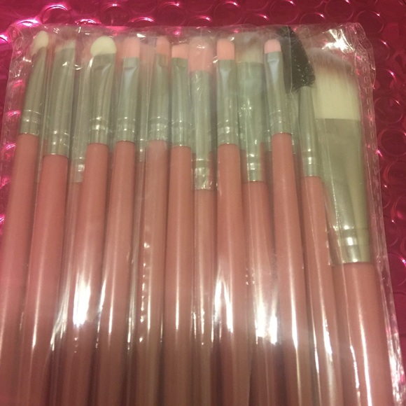 Professional Make up brushes 20 pcs - Picture 3 of 3