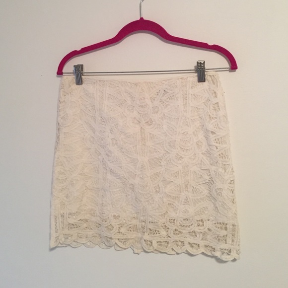 Lacey white skirt