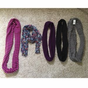 Bundle of 5 Scarves!