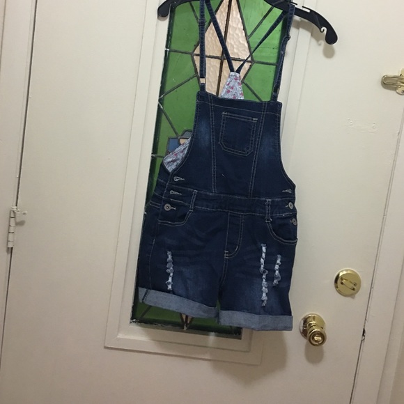 Really cute overall shorts.