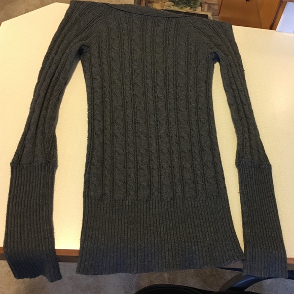 AE sweater - Picture 3 of 3