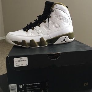 Air Jordan retro 9 (((sold)