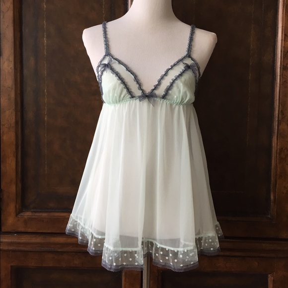 NWOT Victoria's Secret Nightie - Picture 2 of 4