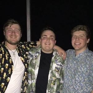 Meet your Posher, Logan