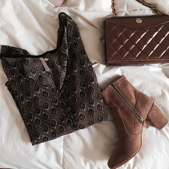 Flowy Top - Picture 2 of 6