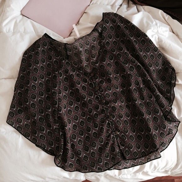 Flowy Top - Picture 5 of 6