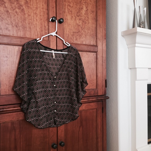 Flowy Top - Picture 3 of 6