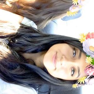 Meet your Posher, Daniela