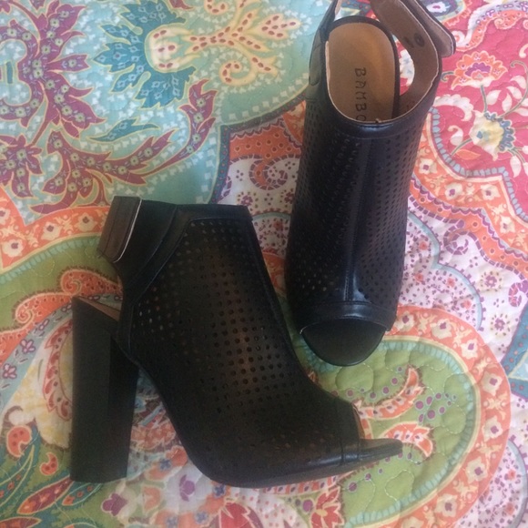 Black fall heels!