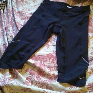 Nike dri fit capris