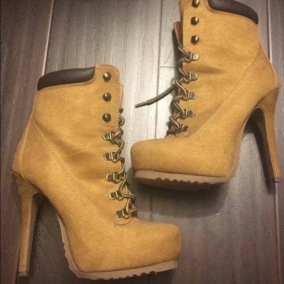Charlotte Russe Botties