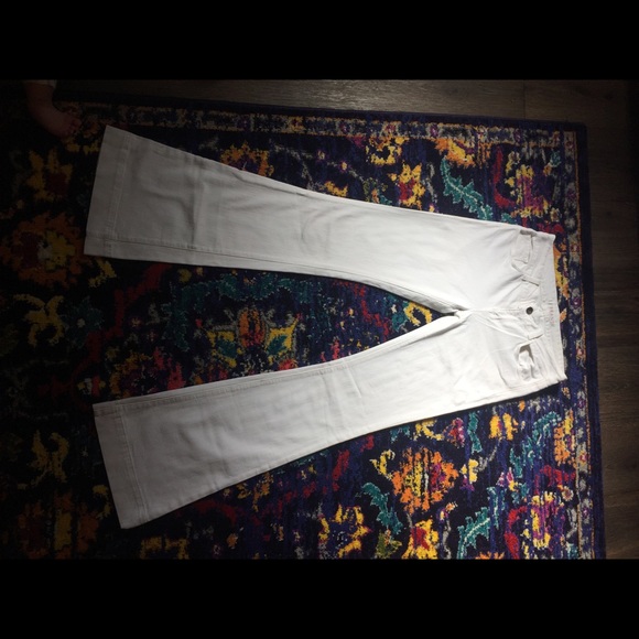 J brand size 29 women's white Bell bottoms