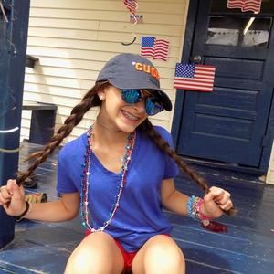 Meet your Posher, Lizzie