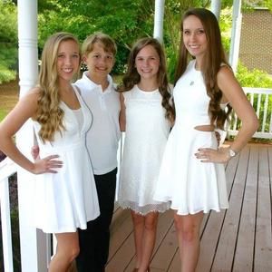 Meet your Posher, Tina