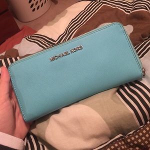 💘Michael Kors wallet💘