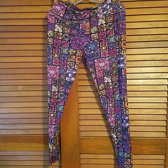 Lularoe stained glass leggings TC