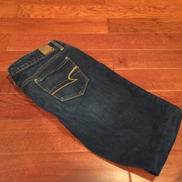 American Eagle skinny jeans
