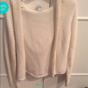 GAP hooded white sweater