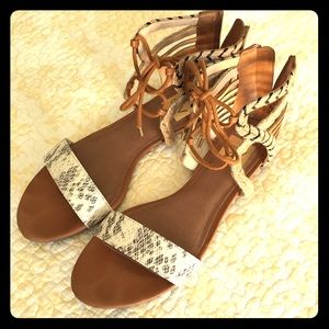 DV sandals