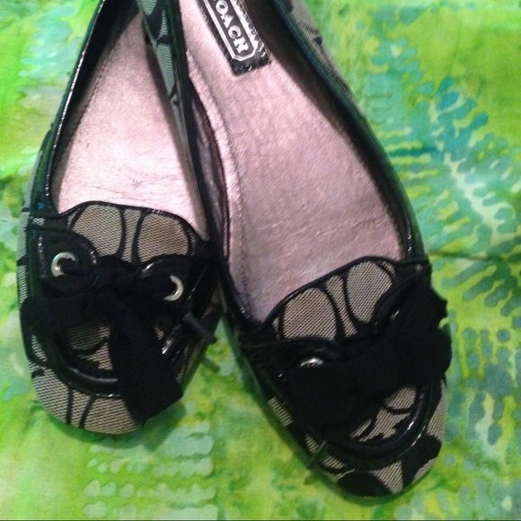 Ladies Coach Flats size 6.5 - Picture 1 of 3