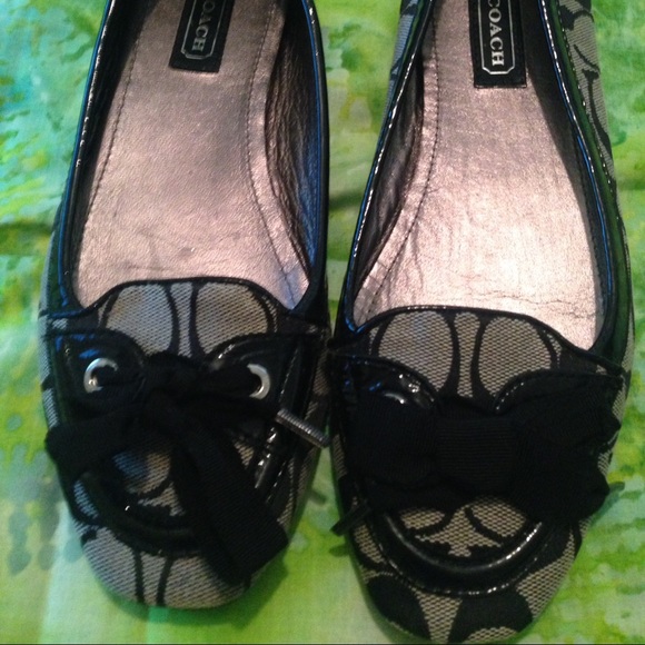 Ladies Coach Flats size 6.5 - Picture 3 of 3