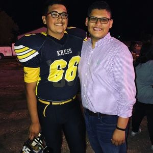 Meet your Posher, Aron