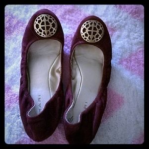Tahari shoes womens flats worn for one second