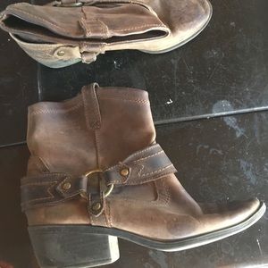 Low western booties