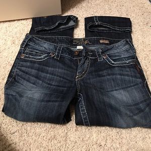 Women's silver jeans santorini capris size 29!