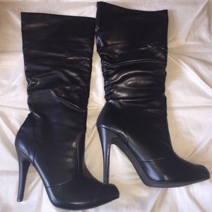 Brand new black knee hi black boots