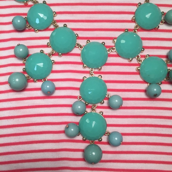 Turquoise bubble statement necklace - Picture 4 of 4