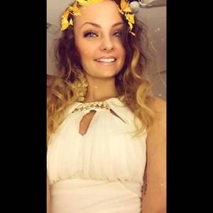 Meet your Posher, Hailey