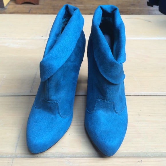 Faux suede teal booties - Picture 4 of 4