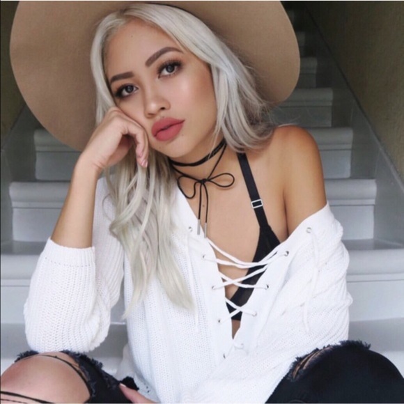 🚨1 HR SALE🚨Anna suede choker necklace - BROWN - Picture 2 of 4