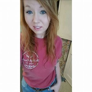 Meet your Posher, Annastasia