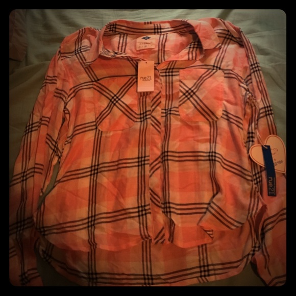 ❤️BRAND NEW❤️ rue 21 flanel