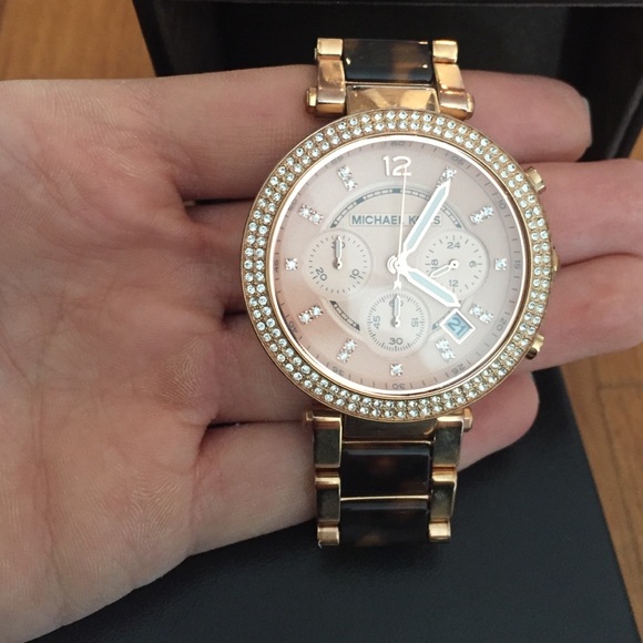 Michael Kors watch - Picture 2 of 4