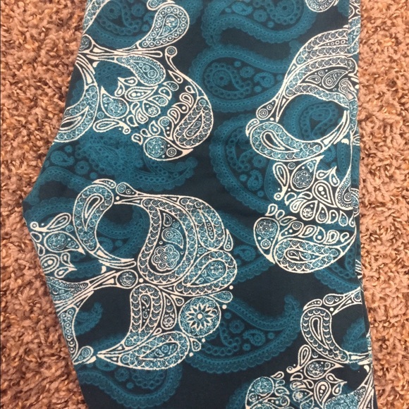 LuLaRoe Pants - Lularoe Teal Paisley Skulls - Rare Halloween Print