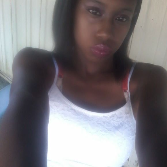 Meet your Posher, Christianne - Picture 1 of 1