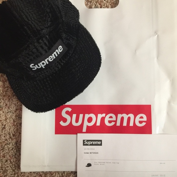 ⛔️SOLD⛔️Supreme Croc Embossed Velvet 5-panel