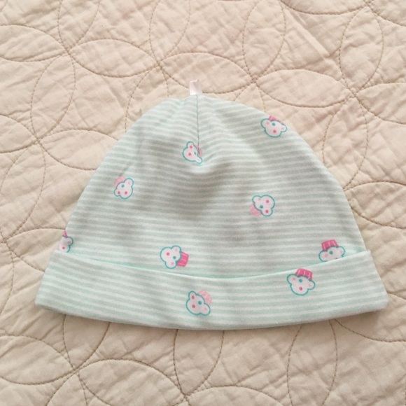 NWOT cupcake print hat -3 months