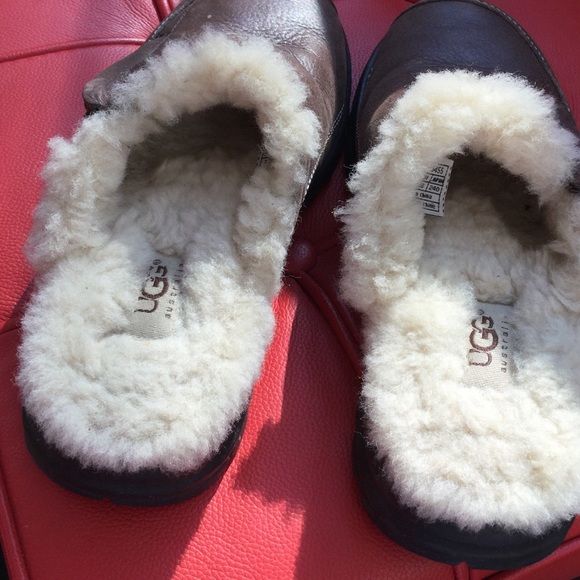 UGG slipon leather shoes, 7 - Picture 2 of 4